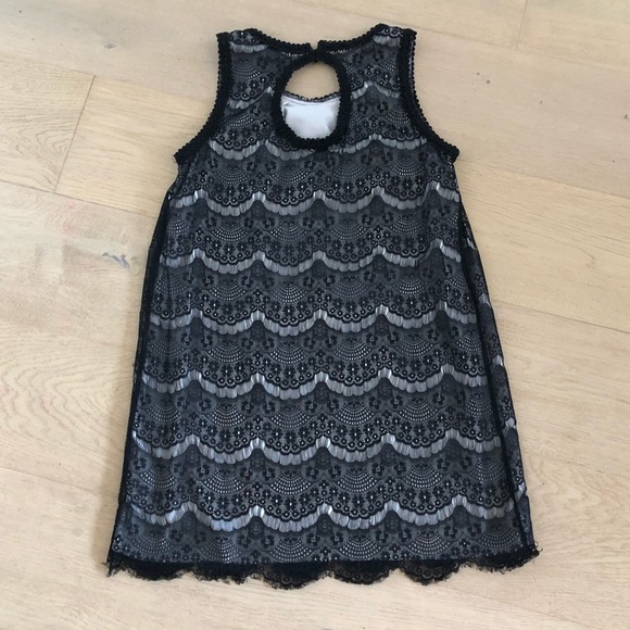 black and white lace dress - Picture 3 of 4